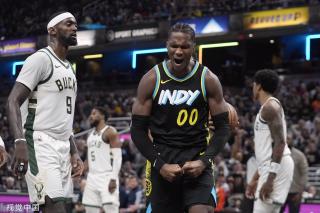 亚泰球迷 亚泰球迷