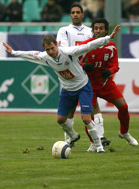 同时也向竞 同时也向竞